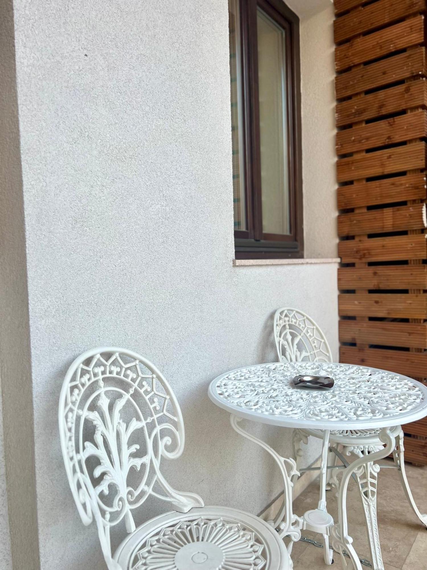 House4You - Blanari Bukarest Kültér fotó